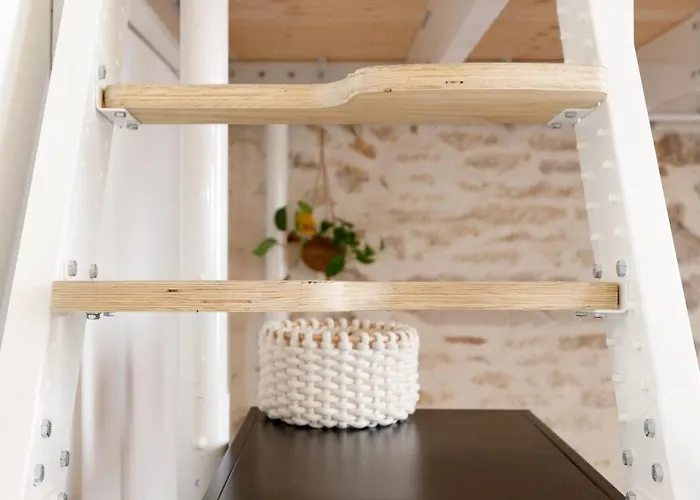 公寓 Incredible Loft In Vieil With Ac 昂蒂布